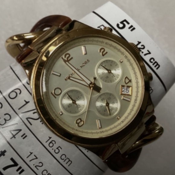 Michael Kors Women’s Runway Twist Chronograph Watch MK-4222 - Picture 12 of 16